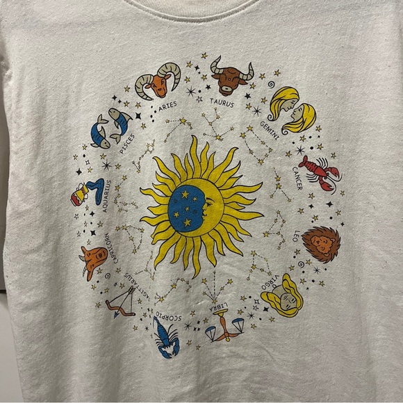 Astrology Zodiac Sign Graphic T Shirt - Picture 3 of 8